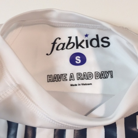 NWT Fabkids Board Shorts And Rashgaurd. - Picture 5 of 5